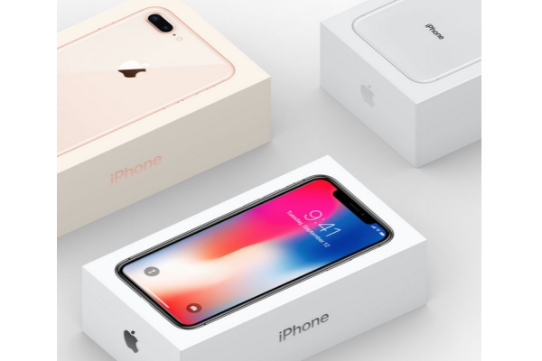 Apple показала упаковку iPhone X до начала продаж
