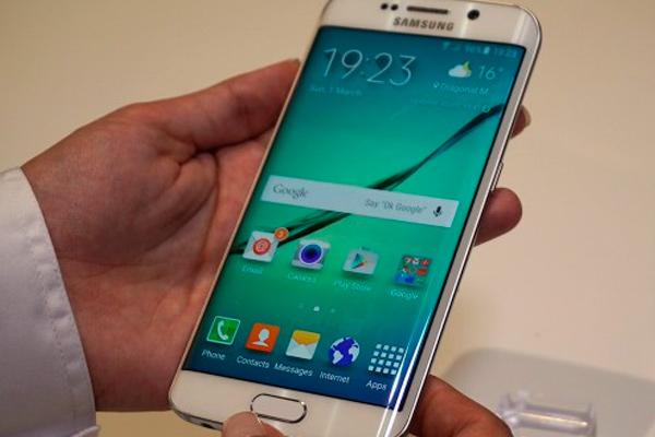 Эксперты протестировали Samsung Galaxy S6 Edge на прочность
