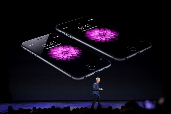 Apple показала новый iPhone 6