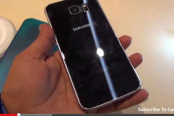 Пользователи Samsung Galaxy S6 советуют отказаться от использования чехла Clear View