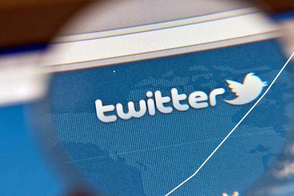 Twitter начал размещение рекламы в профилях пользователей‏