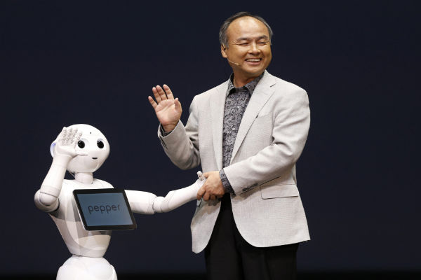 В Японии стартовали пробные продажи гуманоидных роботов