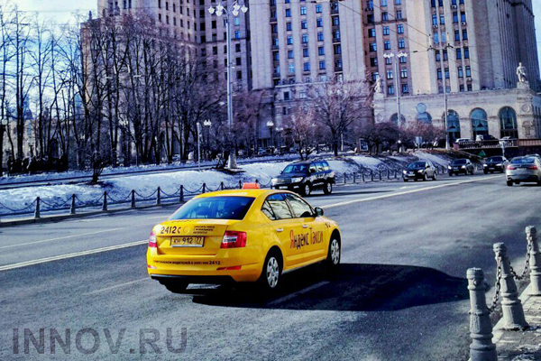 Приложение отследило размер чаевых таксистов в России