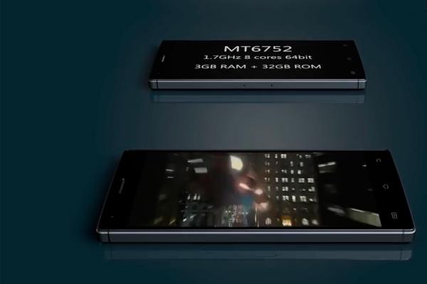 У российского смартфона YotaPhone 2 появился двойник  