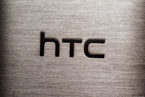 HTC намерена показать свой флагман в середине апреля