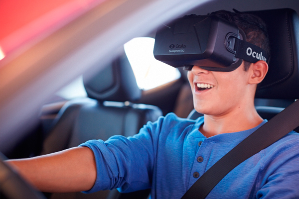 Toyota будет обучать в виртуальной реальности