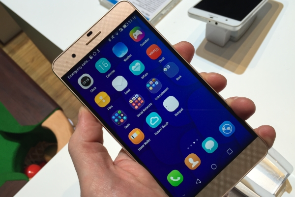 Huawei представила флагманский смартфон Honor 6 Plus