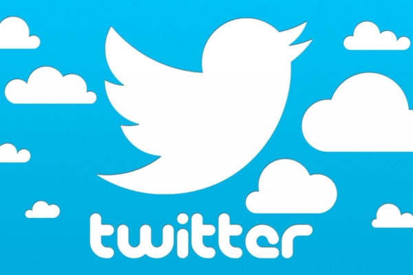 Соцсеть Twitter предлагает пользователям быть «На связи»