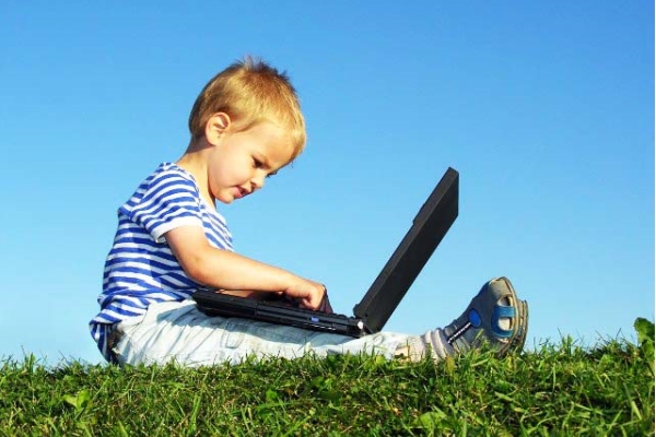 Ученые указывают на вред здоровью детей от Wi-Fi