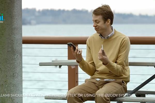 HTC высмеяла Apple и Samsung в своём рекламном ролике