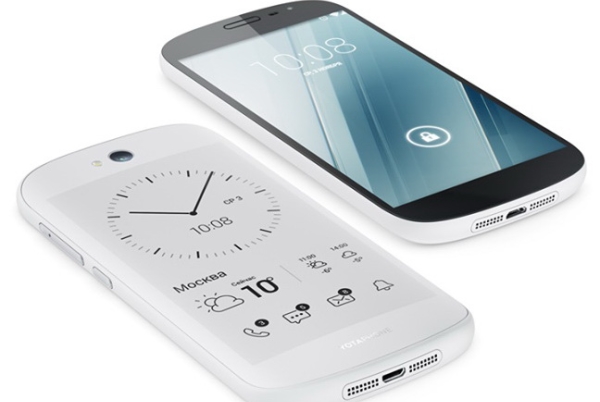 Yota Devices представила белый YotaPhone 2 в Барселоне