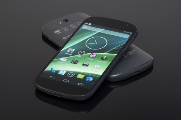 В России началась разработка смартфона YotaPhone 3