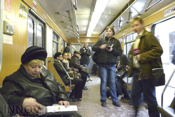 Опрос: для чего используют Wi-Fi в Московском метро