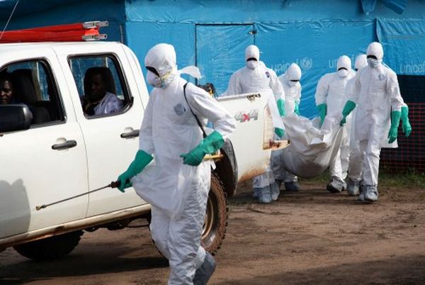Японские медики нашли лекарство от лихорадки Эбола